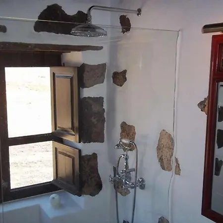 וילה Sleeps 6 Wifi