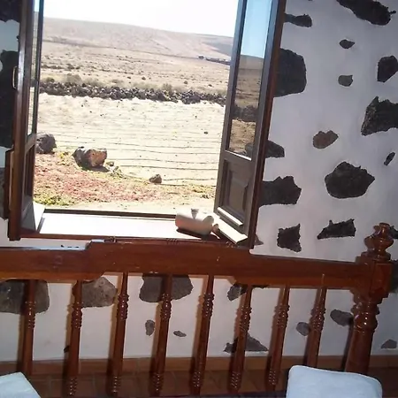 Sleeps 6 Wifi וילה