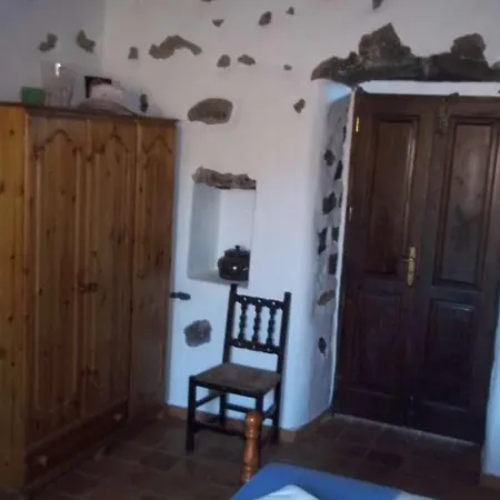 Sleeps 6 Wifi