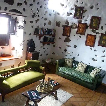 Sleeps 6 Wifi
